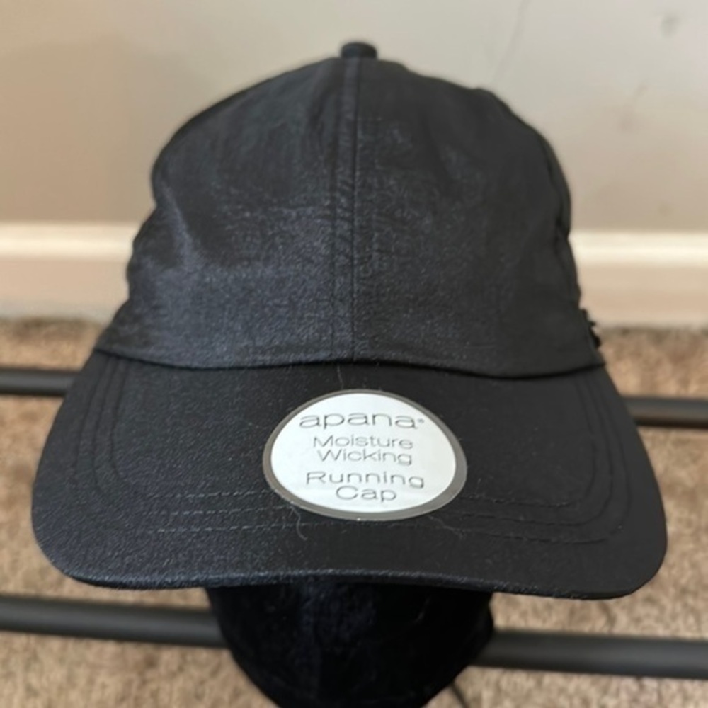 APANA running ladies hat black NWT